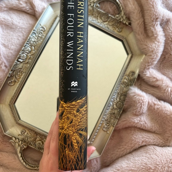 The Four Winds by Kristin Hannah - Historical Fiction Book - Picture 3 of 4